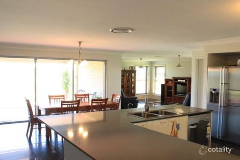 Property photo of 22 Arran Circuit Largs NSW 2320