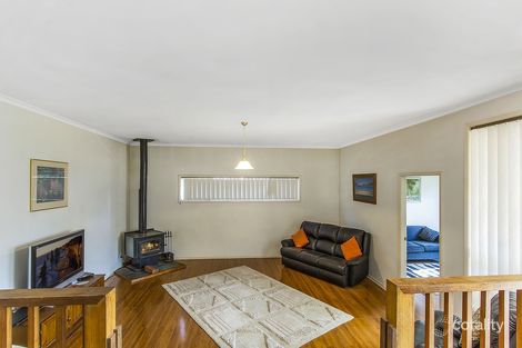 Property photo of 8 Baralga Close Niagara Park NSW 2250