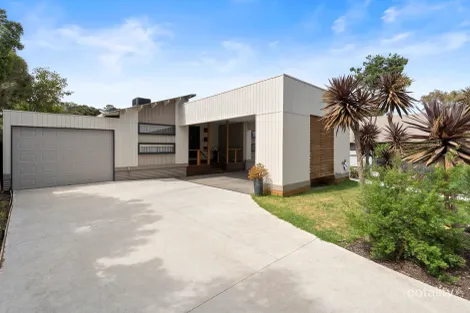 10 Douglas Ct, Rye, VIC 3941