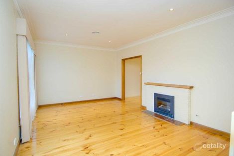 Property photo of 1/1338 Gregory Street Lake Wendouree VIC 3350