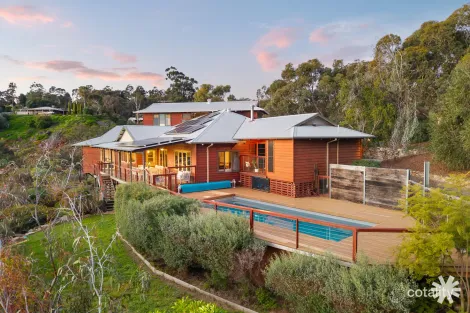 31 Nangana Way, Kalamunda, WA 6076