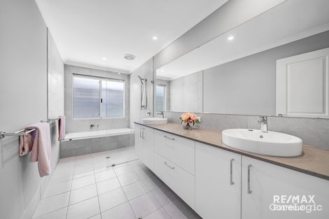 Property photo of 22 Moort Rise Carramar WA 6031