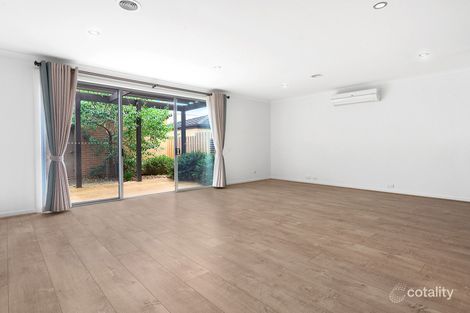 Property photo of 3 Heffernan Walk Heidelberg Heights VIC 3081