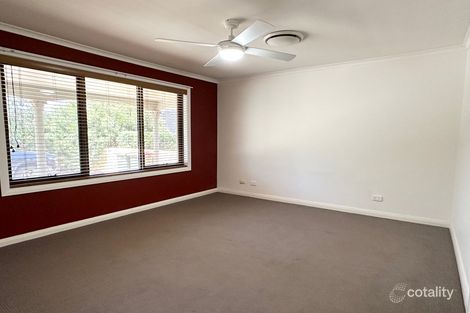 Property photo of 8 Doolan Crescent Griffith NSW 2680