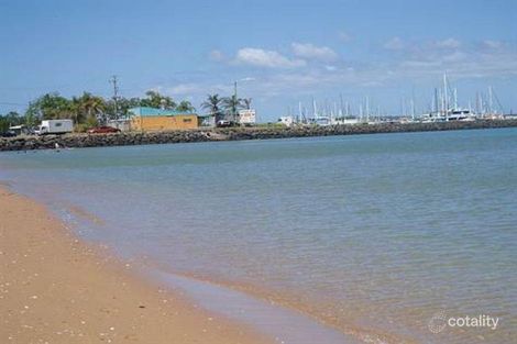 Property photo of 2/652 Esplanade Urangan QLD 4655