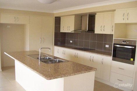 Property photo of 33 Broadhurst Drive Gracemere QLD 4702