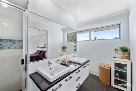 Property photo of 96 Pearce Drive Coffs Harbour NSW 2450