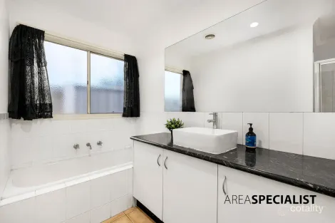 Property photo of 2/85 Hammond Road Dandenong VIC 3175