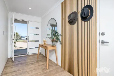 Property photo of 24 Narik Grove Chittering WA 6084