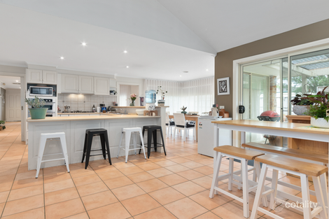 Property photo of 11 Beal Place Mornington VIC 3931