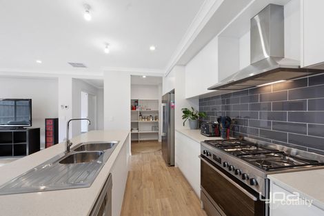 Property photo of 9 Paradise Crescent Aintree VIC 3336