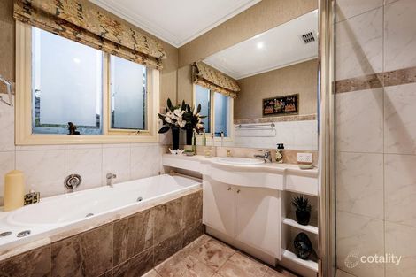 Property photo of 33 Dean Street Kew VIC 3101