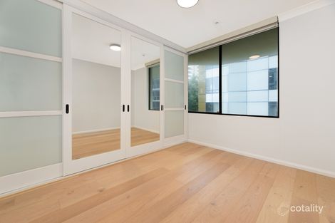Property photo of 305/39 McLaren Street North Sydney NSW 2060