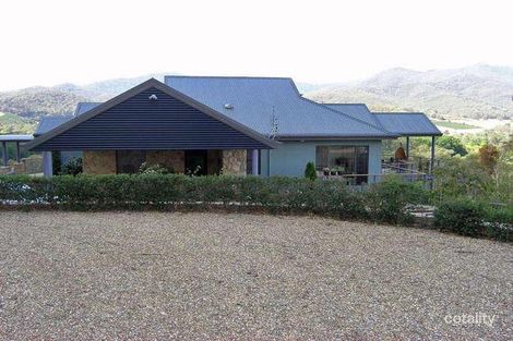 Property photo of 207 Mount Buffalo Road Porepunkah VIC 3740