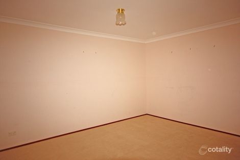Property photo of 15 Meredith Crescent St Helens Park NSW 2560