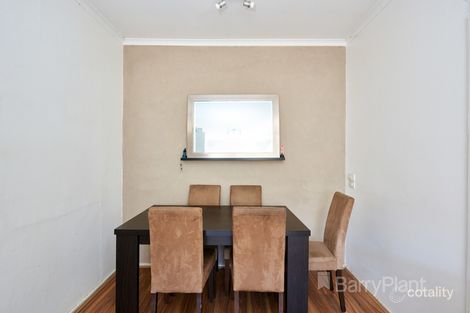 Property photo of 11 Sunline Avenue Noble Park North VIC 3174
