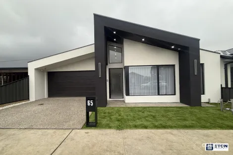 65 Templetonia Cct, Mickleham, VIC 3064