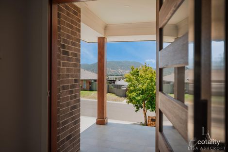 Property photo of 18 Currawong Drive Calala NSW 2340