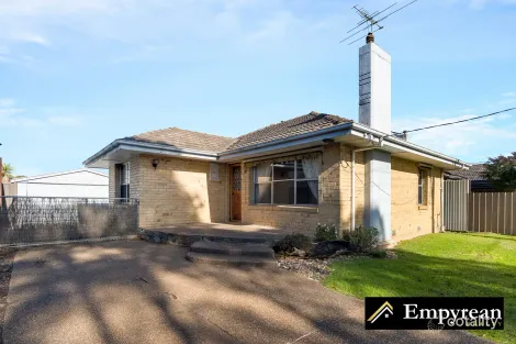 19 Robinson St, Jacana, VIC 3047