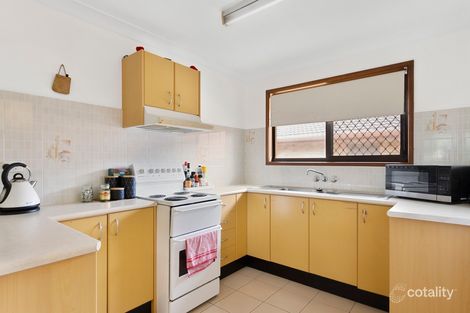 1/32 Proud St, Labrador, QLD 4215