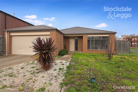 Property photo of 28 Dalmuir Boulevard Deer Park VIC 3023