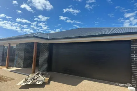 16 Leomatteo Cres, Kalkie, QLD 4670