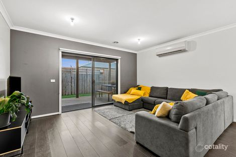 Property photo of 35 Portrush Loop Armstrong Creek VIC 3217