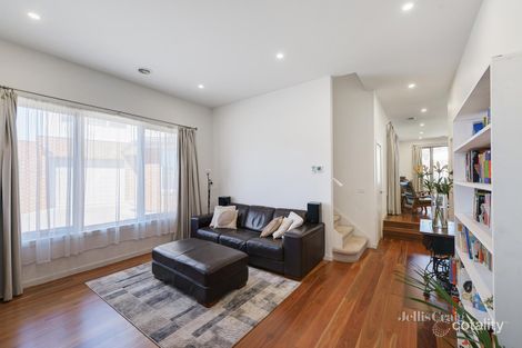 Property photo of 2/2 Anthony Crescent Box Hill North VIC 3129