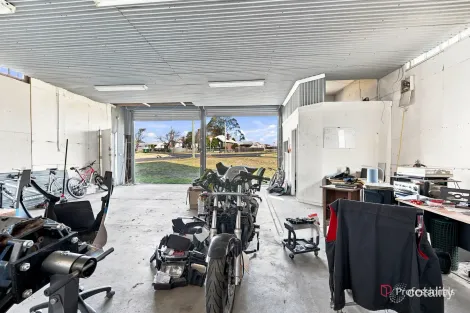 Property photo of 10 Crescent Street Armidale NSW 2350