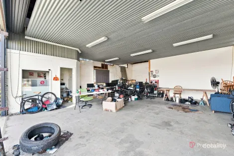 Property photo of 10 Crescent Street Armidale NSW 2350