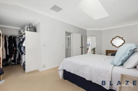 Property photo of 12 Gerarda Place West Hoxton NSW 2171