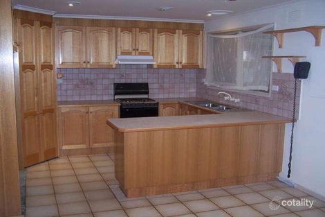 Property photo of 2 Gregory Court Cranbourne North VIC 3977