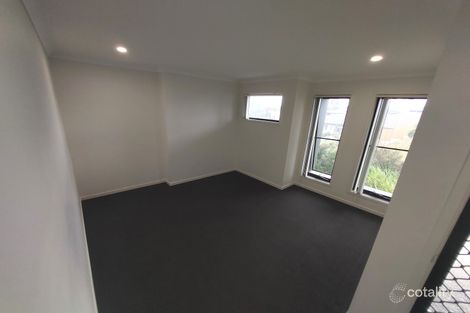 Property photo of 16 Sanctuary Close Springfield Lakes QLD 4300
