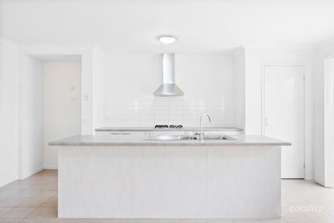 Property photo of 31 Beachview Parade Point Cook VIC 3030
