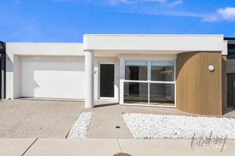 127 Daybreak Vsta, Mickleham, VIC 3064