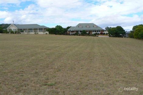 Property photo of 2 Stanstead Close Scone NSW 2337