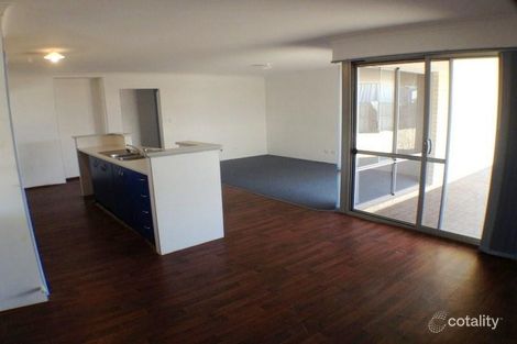Property photo of 98 Barton Drive Australind WA 6233