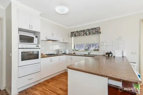 Property photo of 10/14 Butts Road Eaglehawk VIC 3556