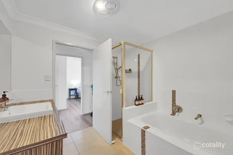 Property photo of 16 Worchester Crescent Wakerley QLD 4154