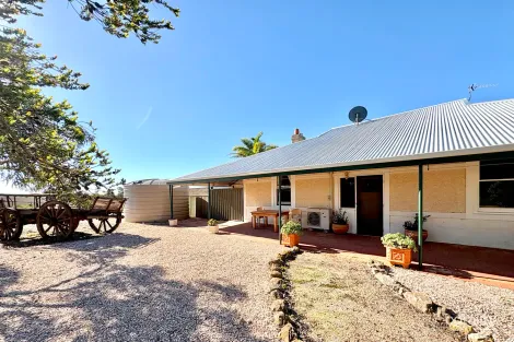 Property photo of 48336 Eyre Highway Ceduna SA 5690