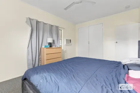 Property photo of 17 Pryor Place Emerald QLD 4720
