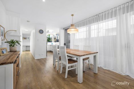 Property photo of 2/262 Riding Road Balmoral QLD 4171