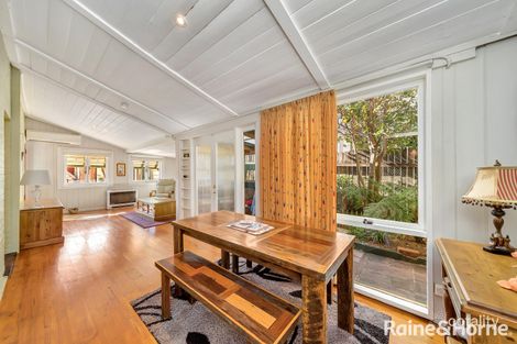 Property photo of 4 Horne Square Goulburn NSW 2580