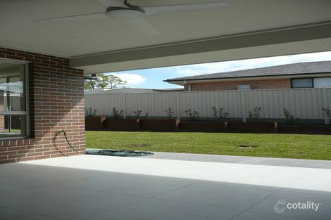 Property photo of 3 Nicholas Close Cameron Park NSW 2285