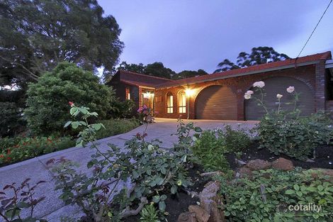 25 Baronet Rd, Lesmurdie, WA 6076