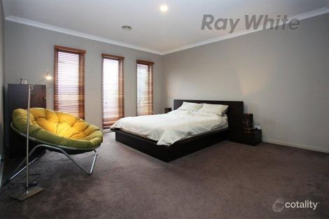 Property photo of 1 Pinoak Street Point Cook VIC 3030