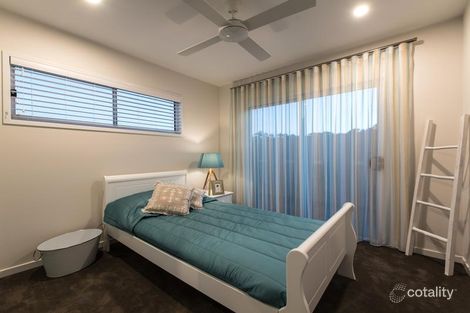 Property photo of 21 Palatial Crescent Narangba QLD 4504