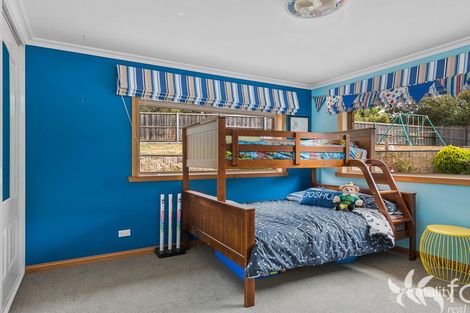 Property photo of 3 Dominion Court Blackmans Bay TAS 7052