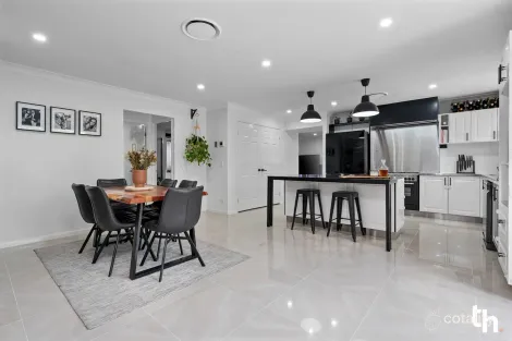 Property photo of 3 Wanstead Grove Cameron Park NSW 2285