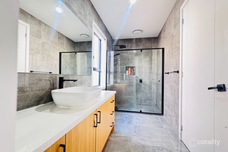 Property photo of 14 Ross Parade Wallan VIC 3756